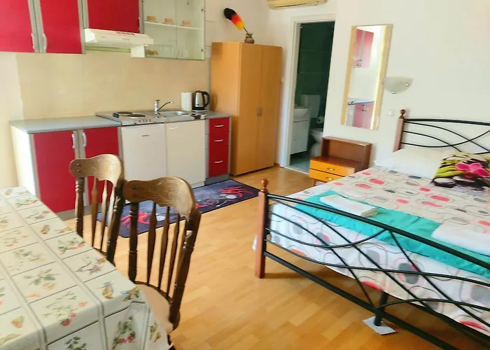 Kaja House Apartments
